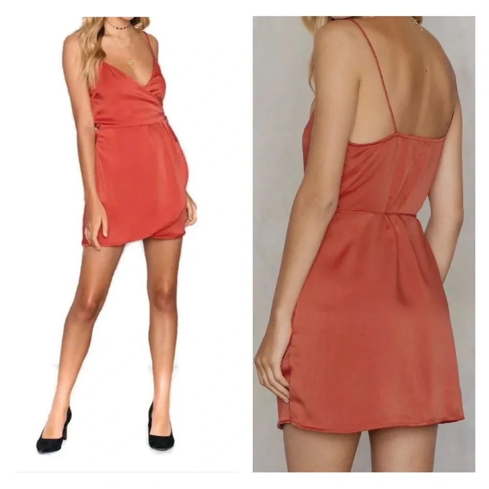 Motel Rocks Red Dress Furia Satin Rust Party Dress V-Neck Wrap Size XS UK 8 - Picture 1 of 8